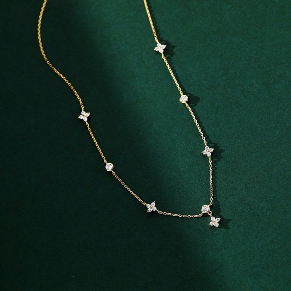 NEW Silver / Gold Inlaid Zircon Four-leaf Flower Chain Necklace - Picture 8 of 8